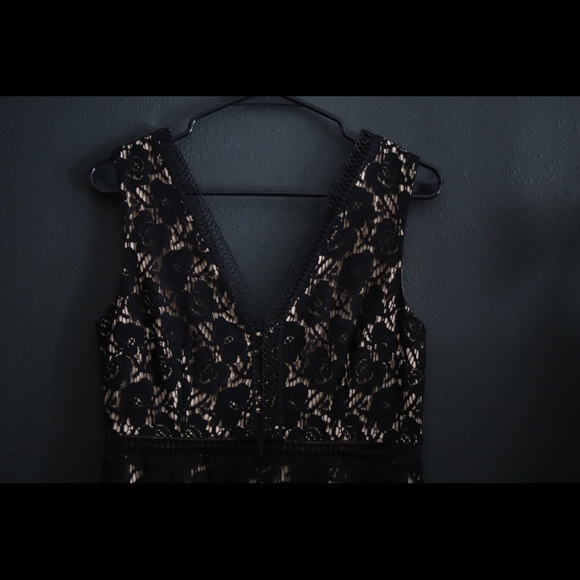 Francescas Black Lace Dress - Picture 2 of 4